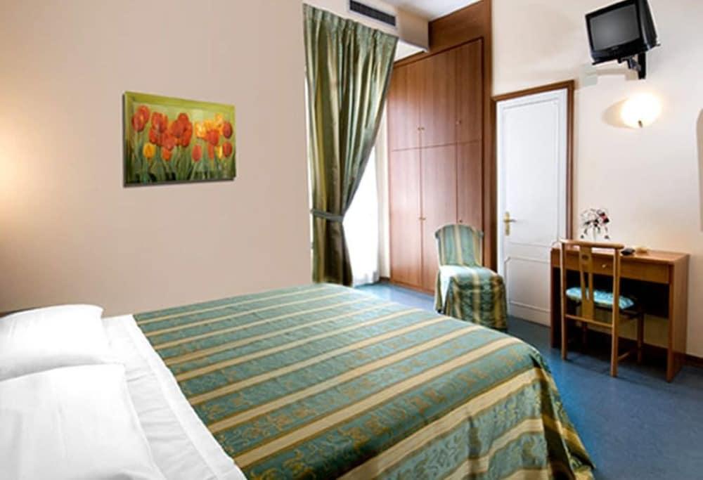 Hotel Acerboli Ріміні Екстер'єр фото