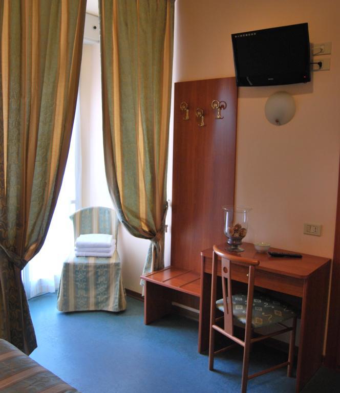 Hotel Acerboli Ріміні Номер фото