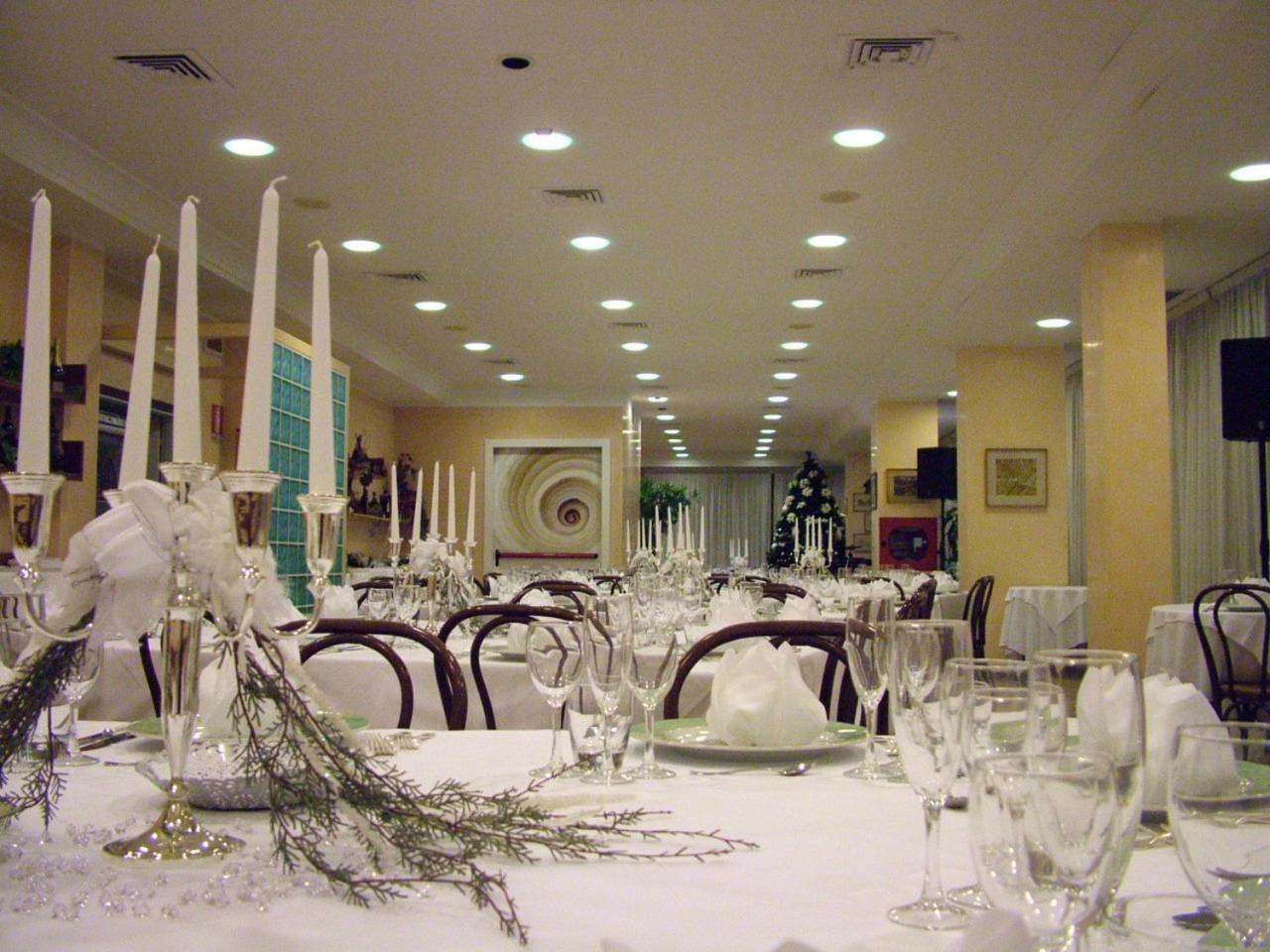 Hotel Acerboli Ріміні Екстер'єр фото