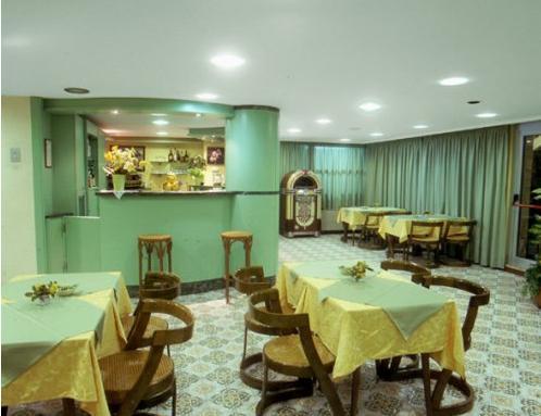 Hotel Acerboli Ріміні Екстер'єр фото